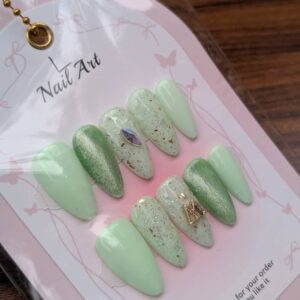 Mint Luxe Press-On Nails